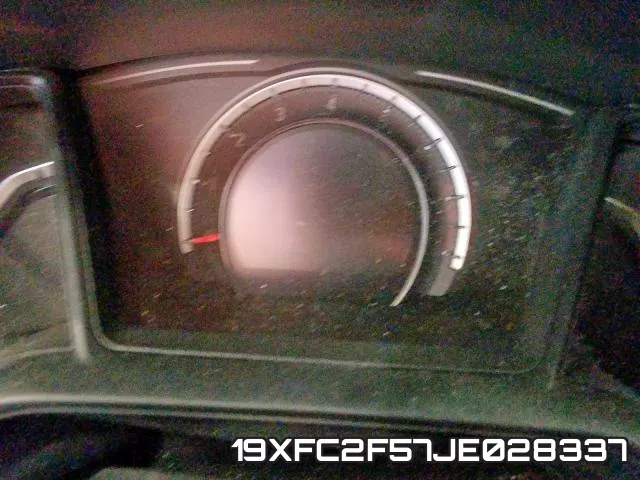 19XFC2F57JE028337 фото 9