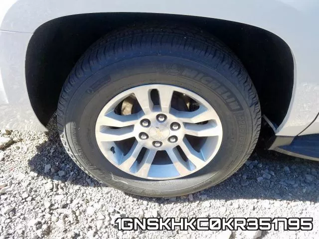 1GNSKHKC0KR351795 фото 2