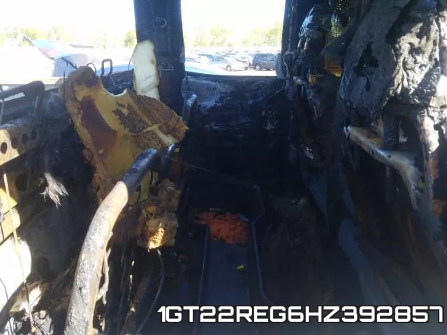 1GT22REG6HZ392857 фото 7