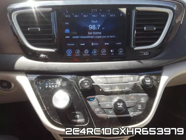 2C4RC1DGXHR653979 фото 10