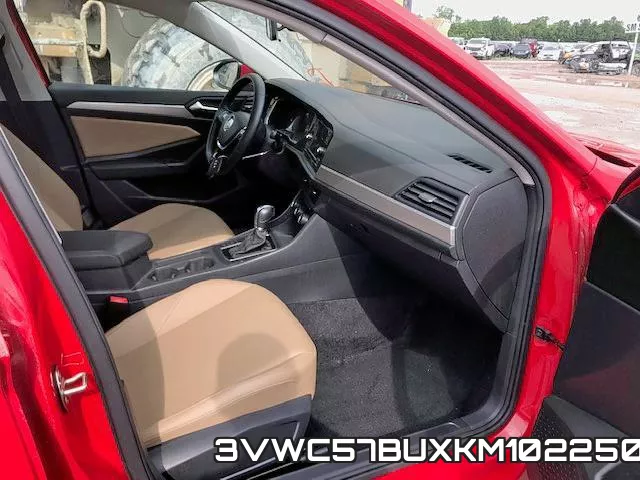 3VWC57BUXKM102250 фото 6