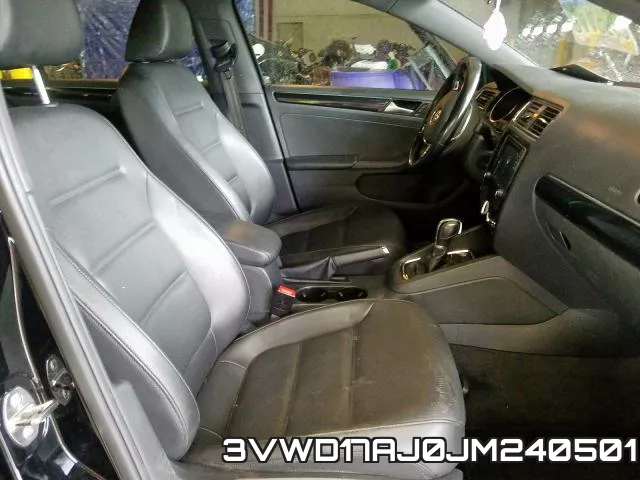 3VWD17AJ0JM240501 фото 6