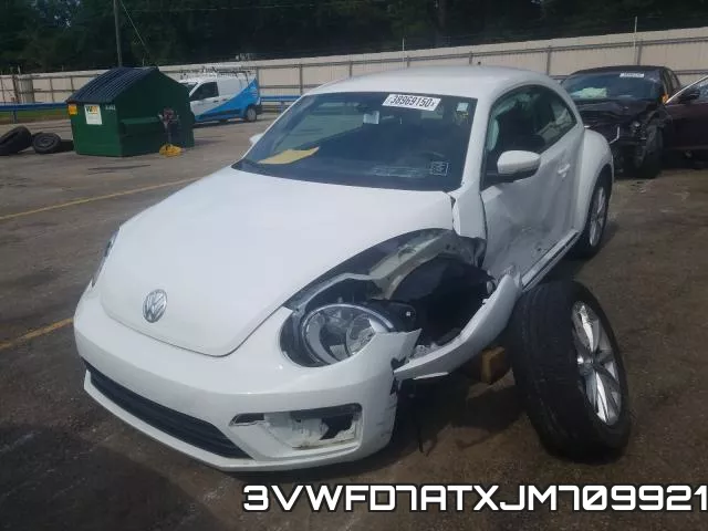3VWFD7ATXJM709921 фото 3