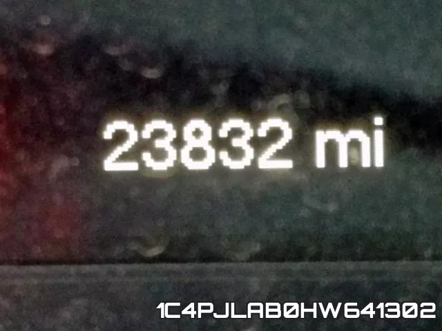 1C4PJLAB0HW641302 фото 9