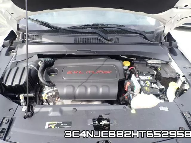 3C4NJCBB2HT652958 фото 8
