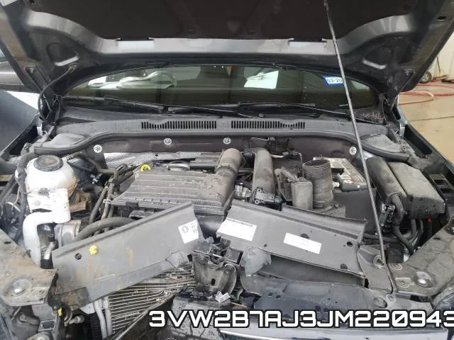 3VW2B7AJ3JM220943 фото 8