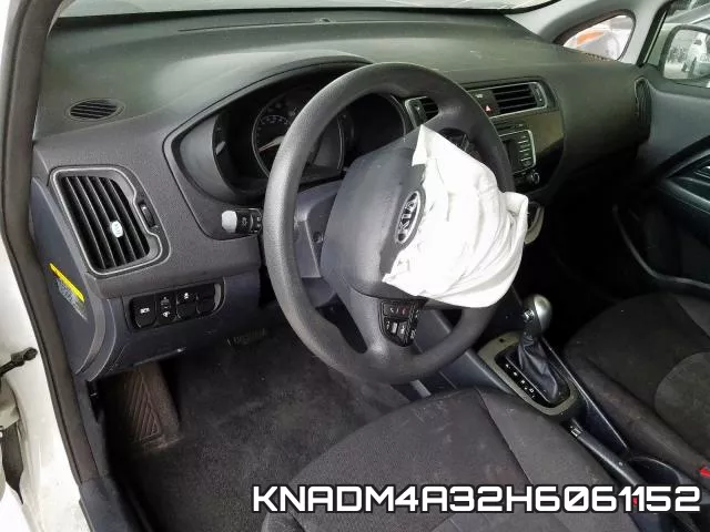 KNADM4A32H6061152 фото 10