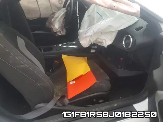1G1FB1RS8J0182250 фото 6