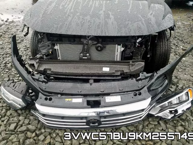 3VWC57BU9KM255749 фото 10