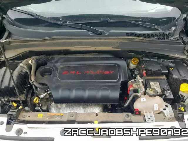 ZACCJADB5HPE90792 фото 8