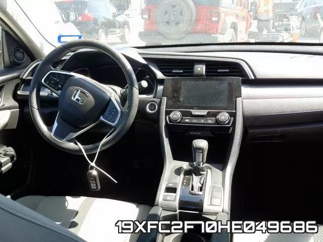 19XFC2F70HE049686 фото 10