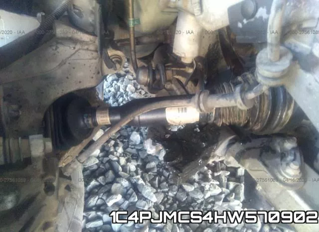1C4PJMCS4HW570902 фото 7
