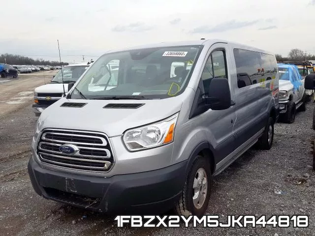 1FBZX2YM5JKA44818 фото 3