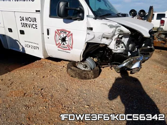 1FDWE3F61KDC56342 фото 10