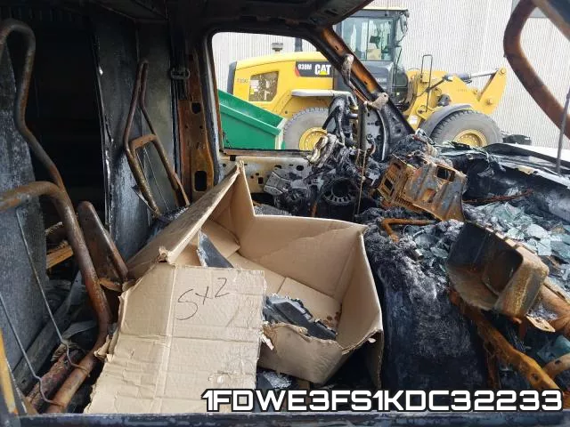 1FDWE3FS1KDC32233 фото 6