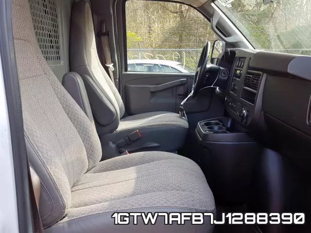 1GTW7AFB7J1288390 фото 6
