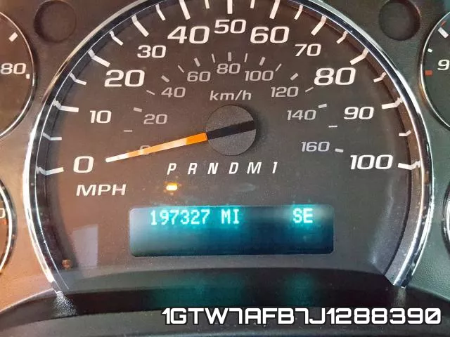 1GTW7AFB7J1288390 фото 9