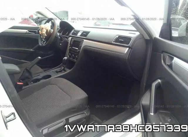 1VWAT7A38HC057339 фото 6