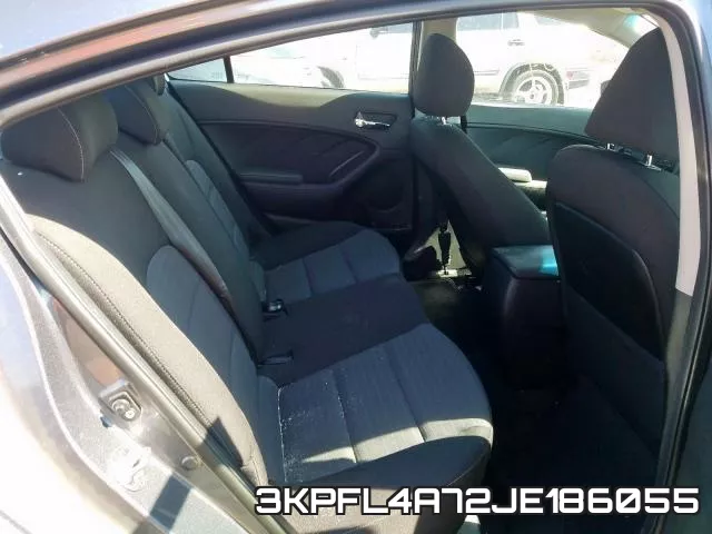 3KPFL4A72JE186055 фото 7