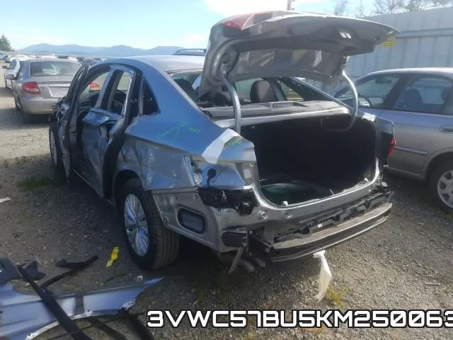 3VWC57BU5KM250063 фото 4