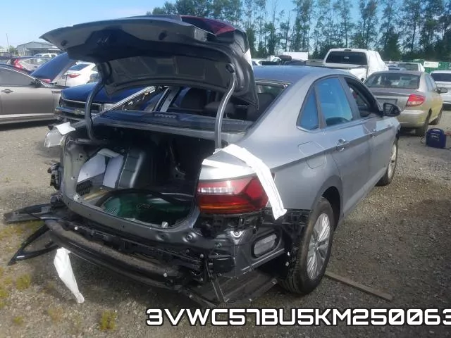 3VWC57BU5KM250063 фото 5