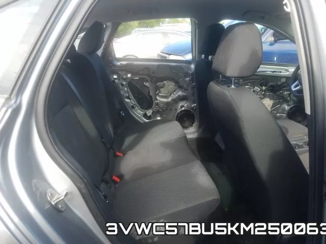 3VWC57BU5KM250063 фото 7