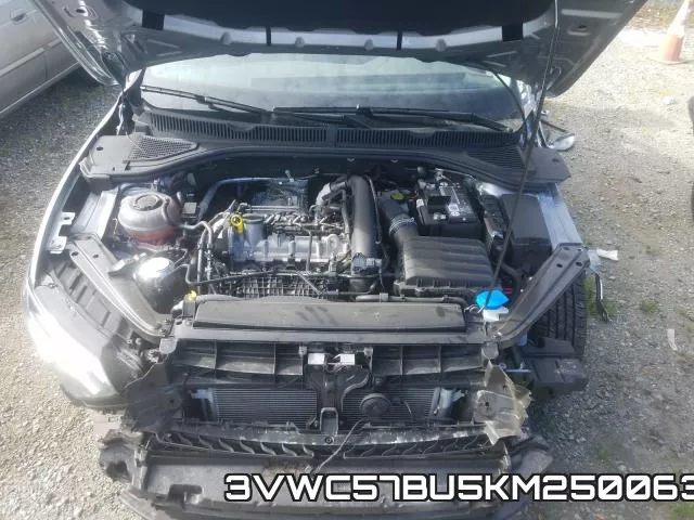 3VWC57BU5KM250063 фото 8