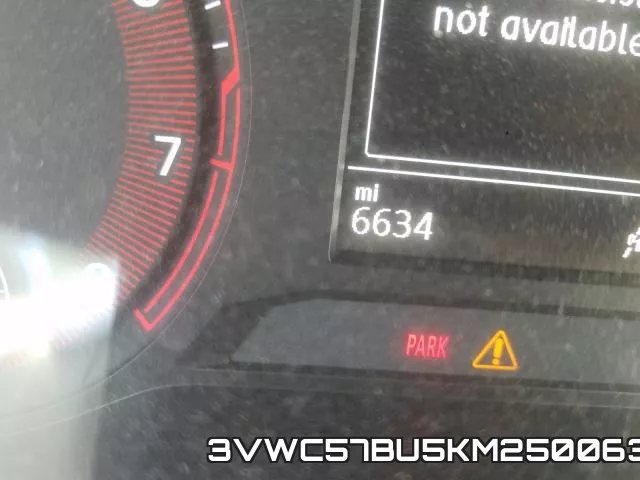 3VWC57BU5KM250063 фото 9