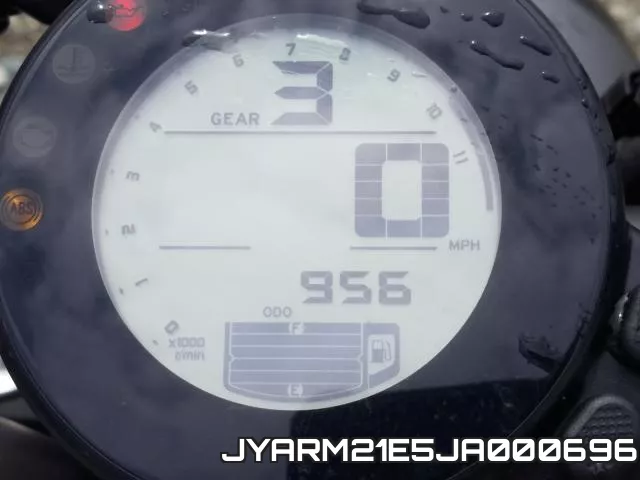 JYARM21E5JA000696 фото 9