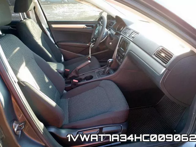 1VWAT7A34HC009062 фото 6