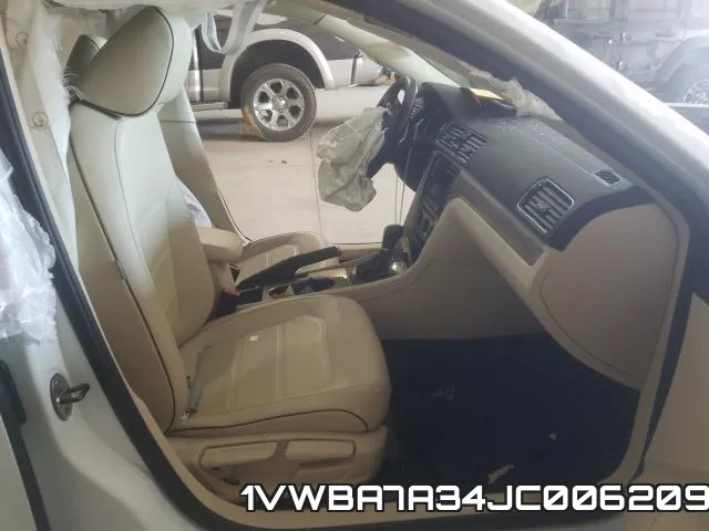 1VWBA7A34JC006209 фото 6
