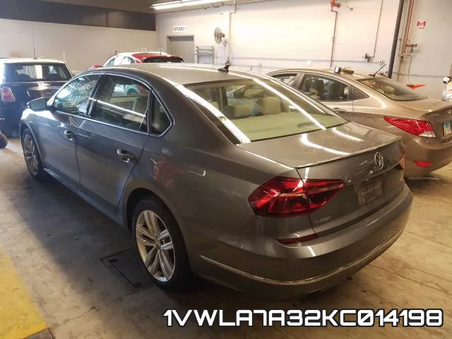1VWLA7A32KC014198 фото 4