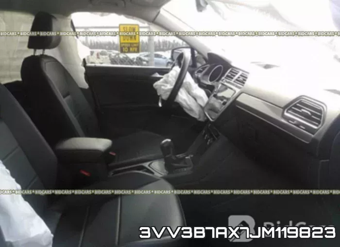 3VV3B7AX7JM119823 фото 6