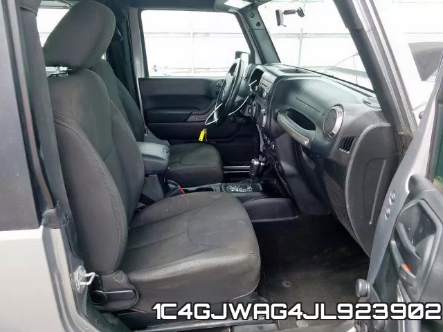 1C4GJWAG4JL923902 фото 6
