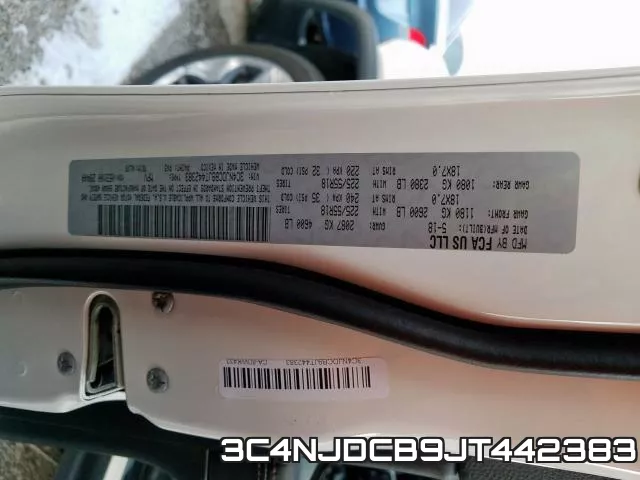 3C4NJDCB9JT442383 фото 2