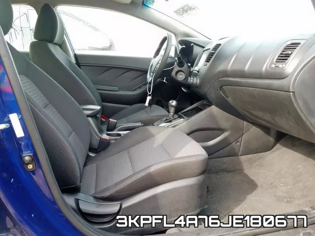 3KPFL4A76JE180677 фото 6
