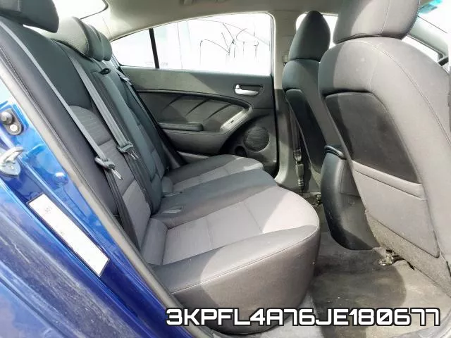 3KPFL4A76JE180677 фото 7
