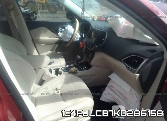 1C4PJLCB7KD286158 фото 6