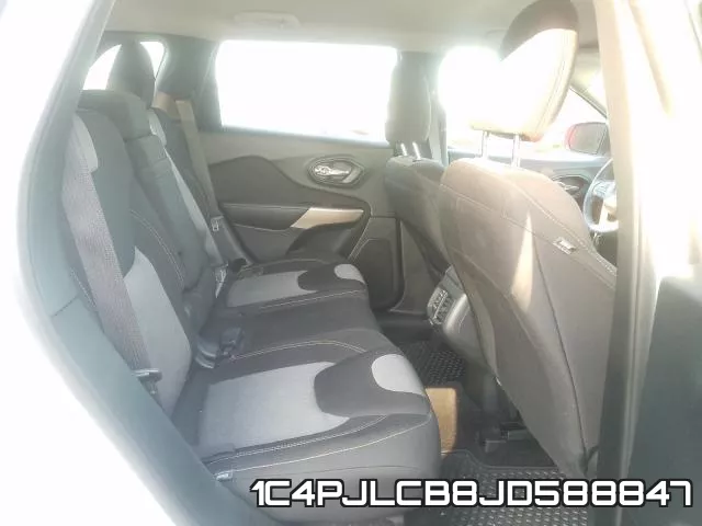 1C4PJLCB8JD588847 фото 7