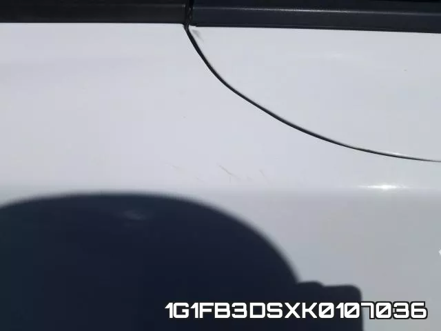 1G1FB3DSXK0107036 фото 10