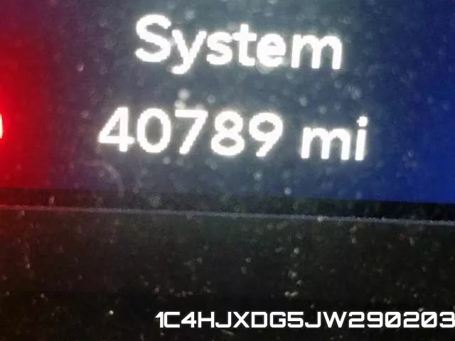 1C4HJXDG5JW290203 фото 9