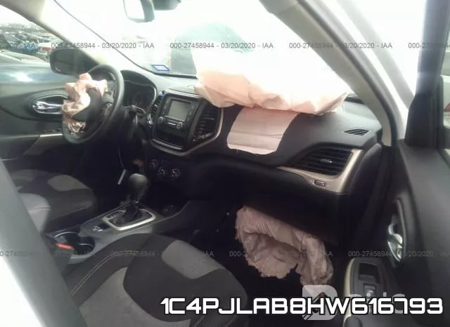 1C4PJLAB8HW616793 фото 6
