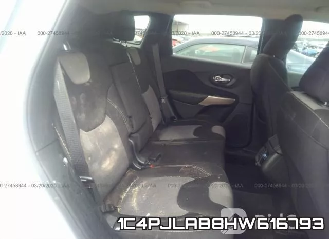 1C4PJLAB8HW616793 фото 9
