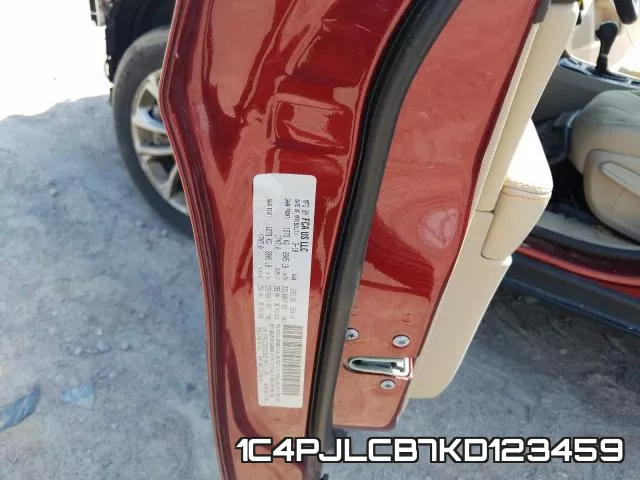 1C4PJLCB7KD123459 фото 2