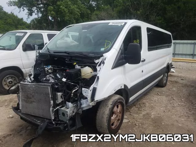 1FBZX2YM2JKB06031 фото 3