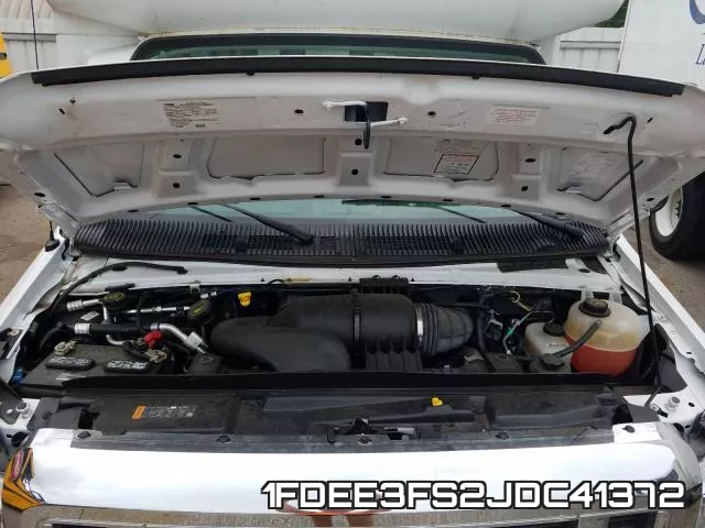 1FDEE3FS2JDC41372 фото 8