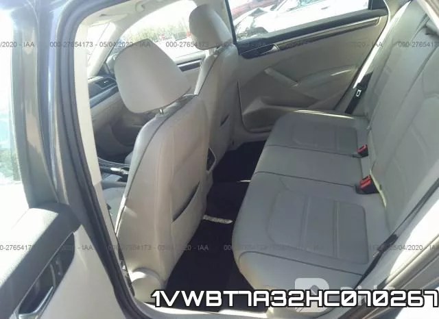 1VWBT7A32HC070267 фото 9