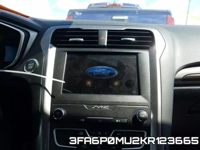 3FA6P0MU2KR123665 фото 10