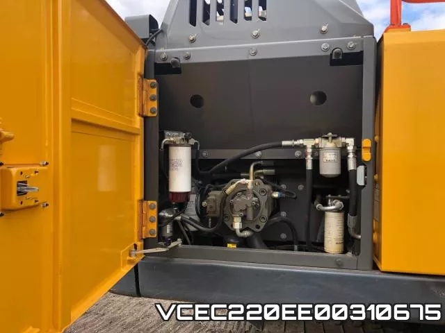 VCEC220EE00310675 фото 6