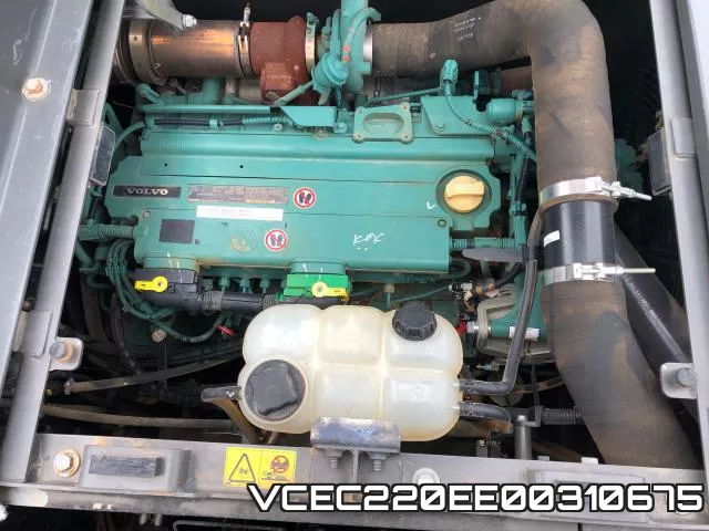 VCEC220EE00310675 фото 7